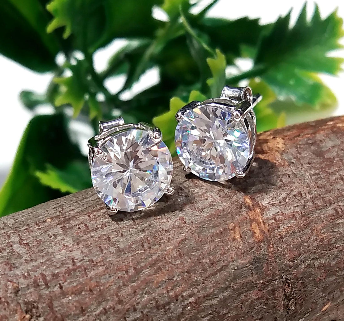 Beautiful White Zircon Faceted Stud Earrings, 925 Starling Silver Earring, Natural Zircon Gemstone Round Shape Stone Size 8x8mm Gift For Her