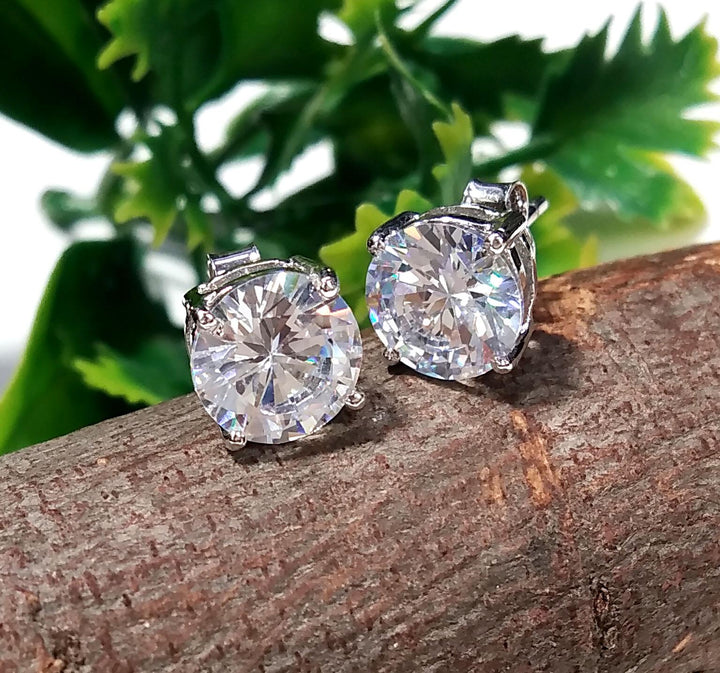 Beautiful White Zircon Faceted Stud Earrings, 925 Starling Silver Earring, Natural Zircon Gemstone Round Shape Stone Size 8x8mm Gift For Her