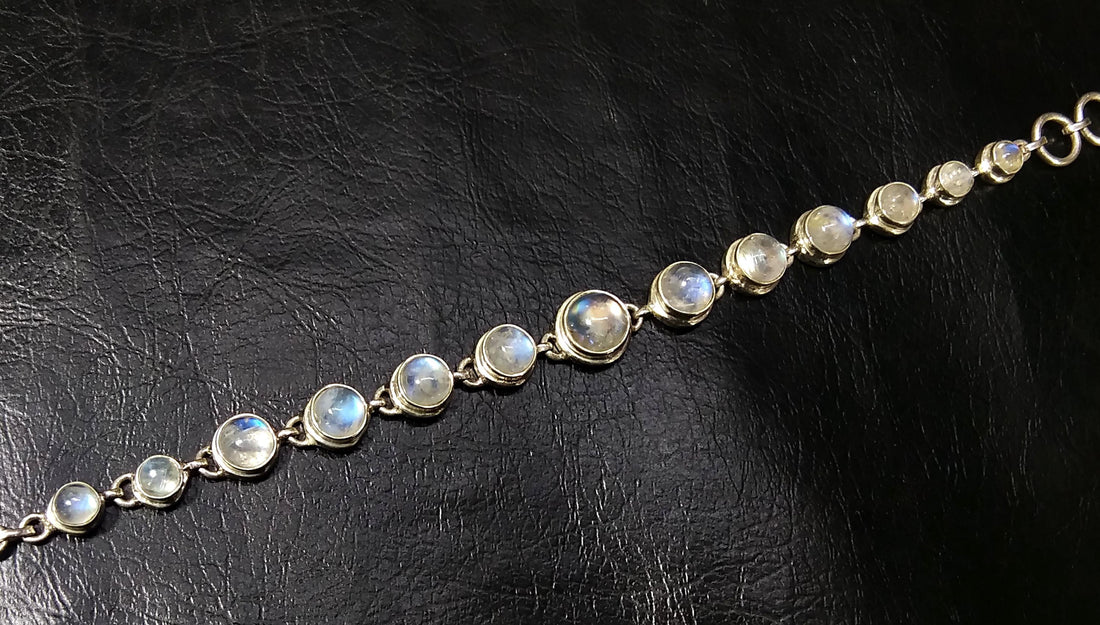 Natural Rainbow Moonstone Bracelet, Good Quality Gemstone Bracelet, 925 Sterling Silver Jewelry, Handmade Bracelet, Gift For Girls & Women.