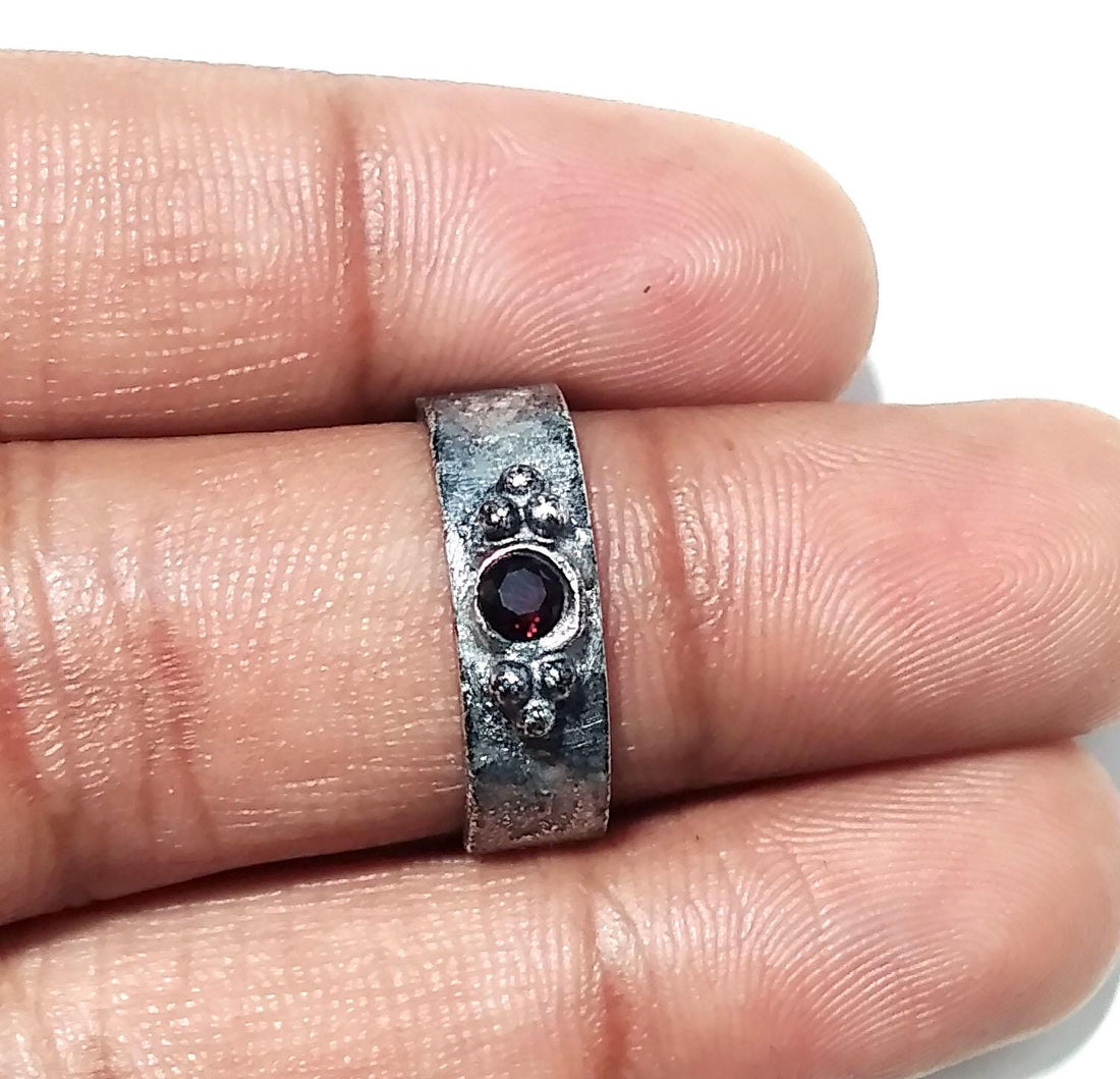 Black Oxidized Silver Ring, Natural Garnet Ring, 925 Starling Silver Ring, Nice Design Good Making Gift Ring, Handmade Ring, For Men & Women