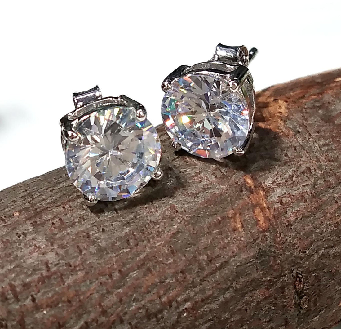Beautiful White Zircon Faceted Stud Earrings, 925 Starling Silver Earring, Natural Zircon Gemstone Round Shape Stone Size 8x8mm Gift For Her