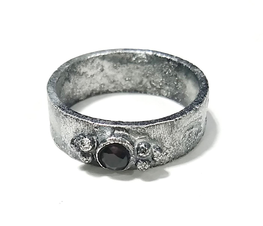 Black Oxidized Silver Ring, Natural Garnet Ring, 925 Starling Silver Ring, Nice Design Good Making Gift Ring, Handmade Ring, For Men & Women