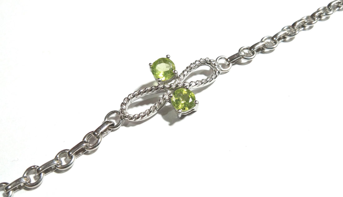 Natural Peridot Bracelet, Handmade Bracelet for Women, 925 Sterling Silver Jewelry, Peridot Handcuff Bracelet, Wedding Glam Hand Jewelry.