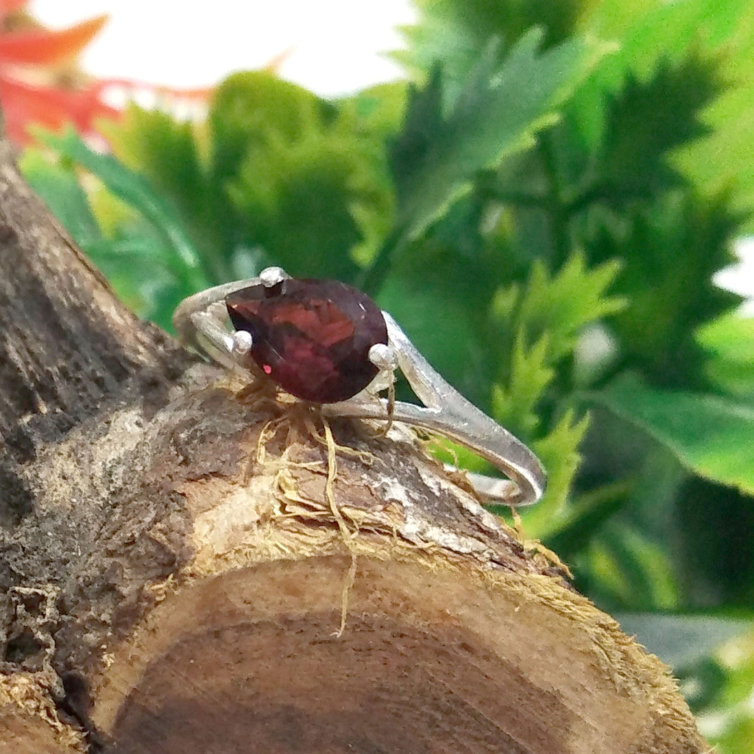 Beautiful Natural Garnet Gemstone Ring, 925 Solid Starling Silver Ring Jewelry Stone Size 7x5mm Good Red Garnet Ring Stone Gift Promise Ring