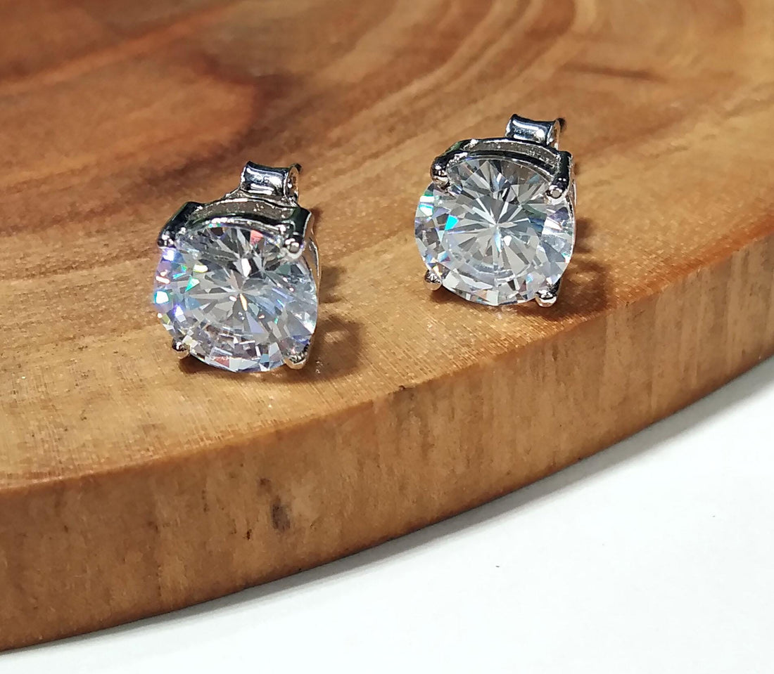 Beautiful White Zircon Faceted Stud Earrings, 925 Starling Silver Earring, Natural Zircon Gemstone Round Shape Stone Size 8x8mm Gift For Her