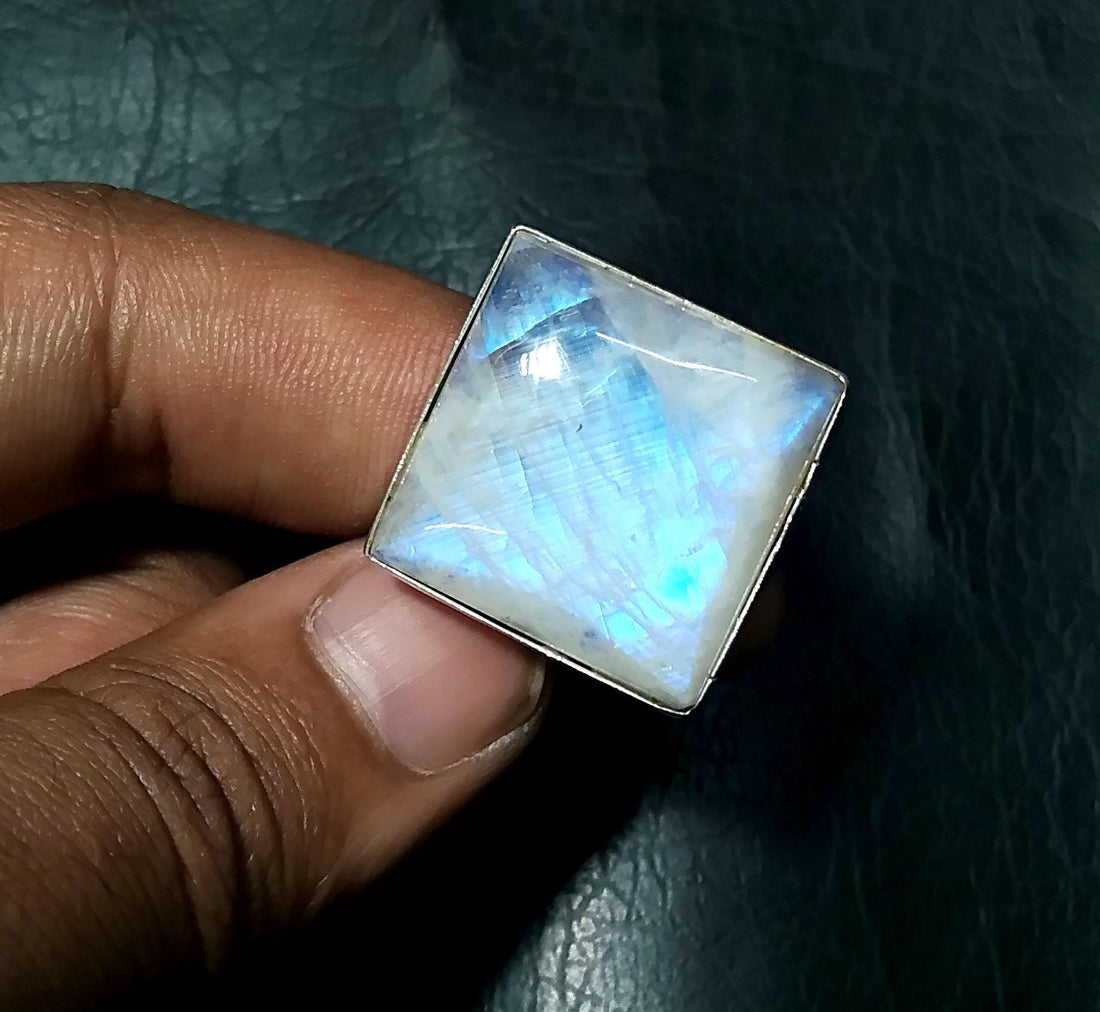 Genuine Rainbow Moonstone Ring, Solid 925 Starling Silver Ring, Very Beautiful Nice Ring, For Girls & Women, Handmade Making Silver Ring.