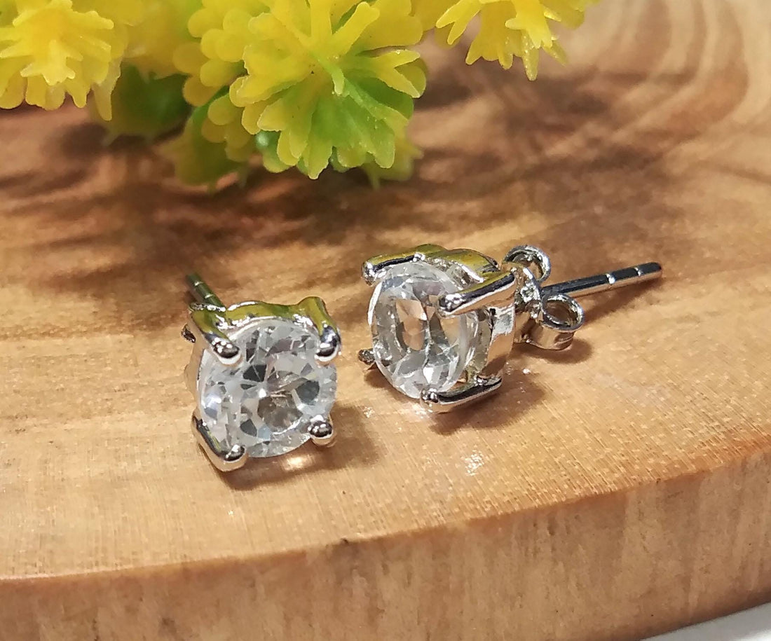 Round Crystal Quartz Studs Earrings, 925 Starling Silver Earring, Natural Crystal Quartz Stud Earrings, Screw Back/Push Back Earrings Gift