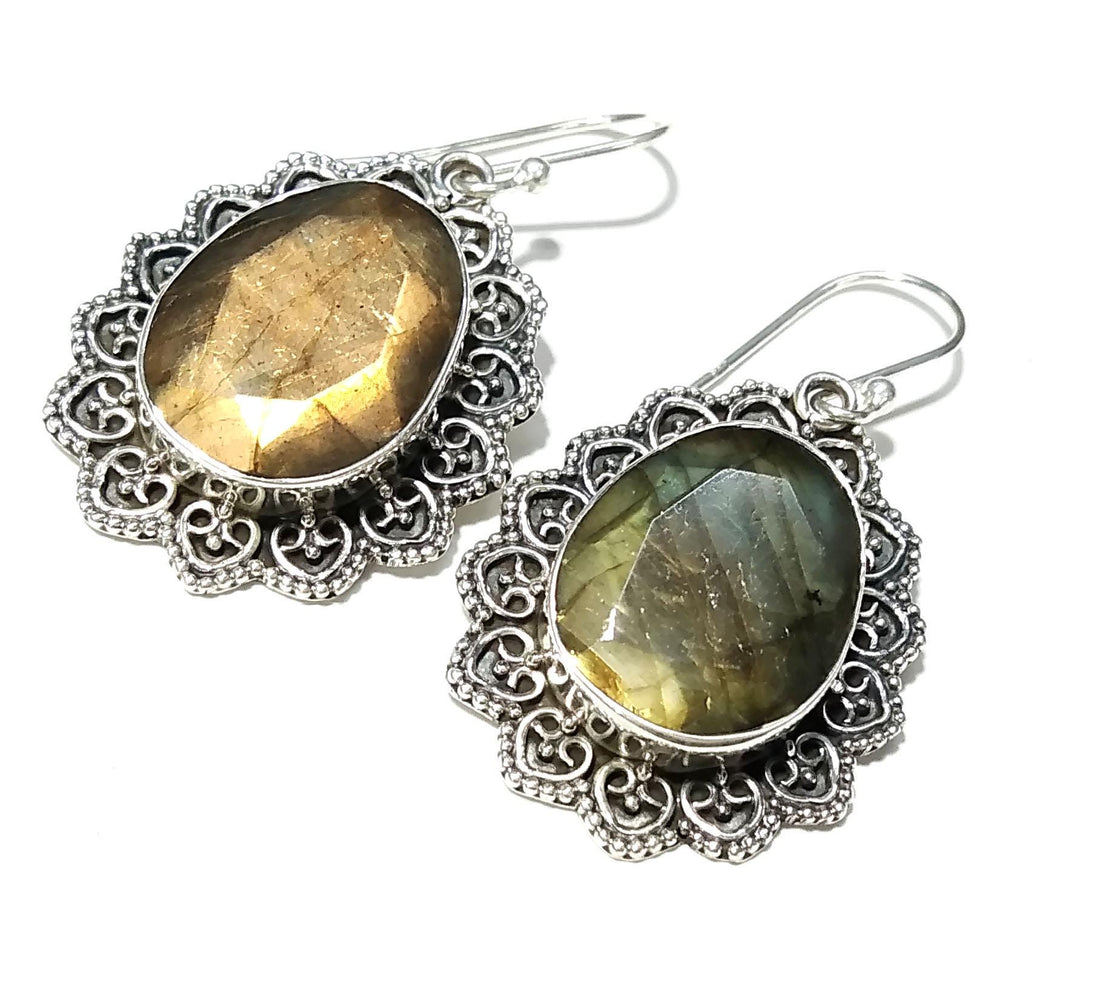 Natural Gemstone Labradorite Earring, 925 Solid Sterling Silver Earring, Good Quality Gemstone Labradorite Faceted Earring, For Girls/Women.