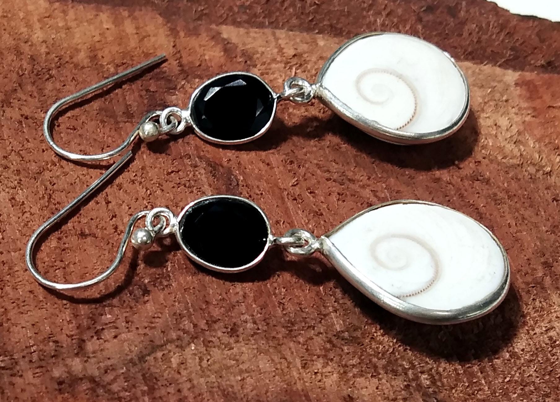Natural Black Onyx/Shiva Eye Shell Stone Earring, 925 Starling Silver Earring, Beautiful Shiva Eye Shell Stone Size 17x15mm Gift Earring