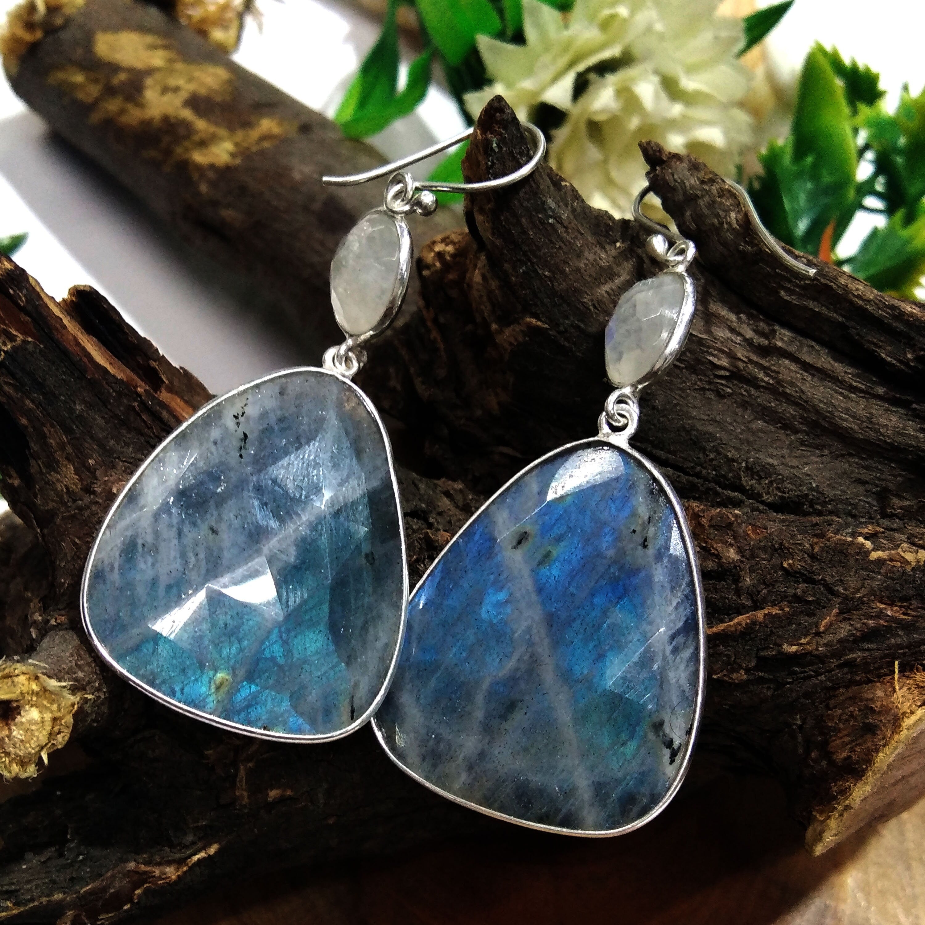 Natural Labradorite Blue Fire Gemstone Earring, 925 Solid Starling Silver Earring, Labradorite Stone Size 32x26 mm Handmade Jewelry Earring