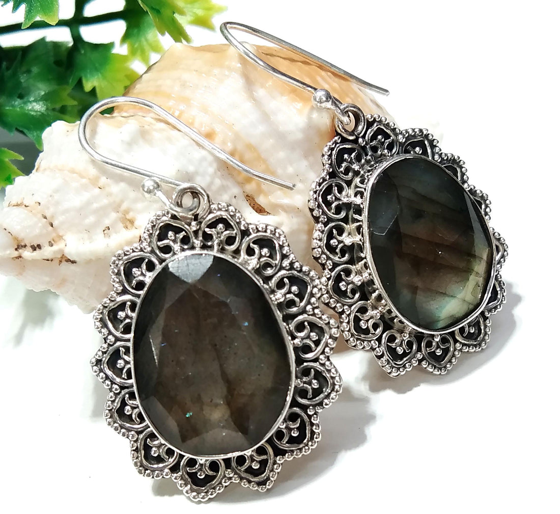 Natural Gemstone Labradorite Earring, 925 Solid Sterling Silver Earring, Good Quality Gemstone Labradorite Faceted Earring, For Girls/Women.