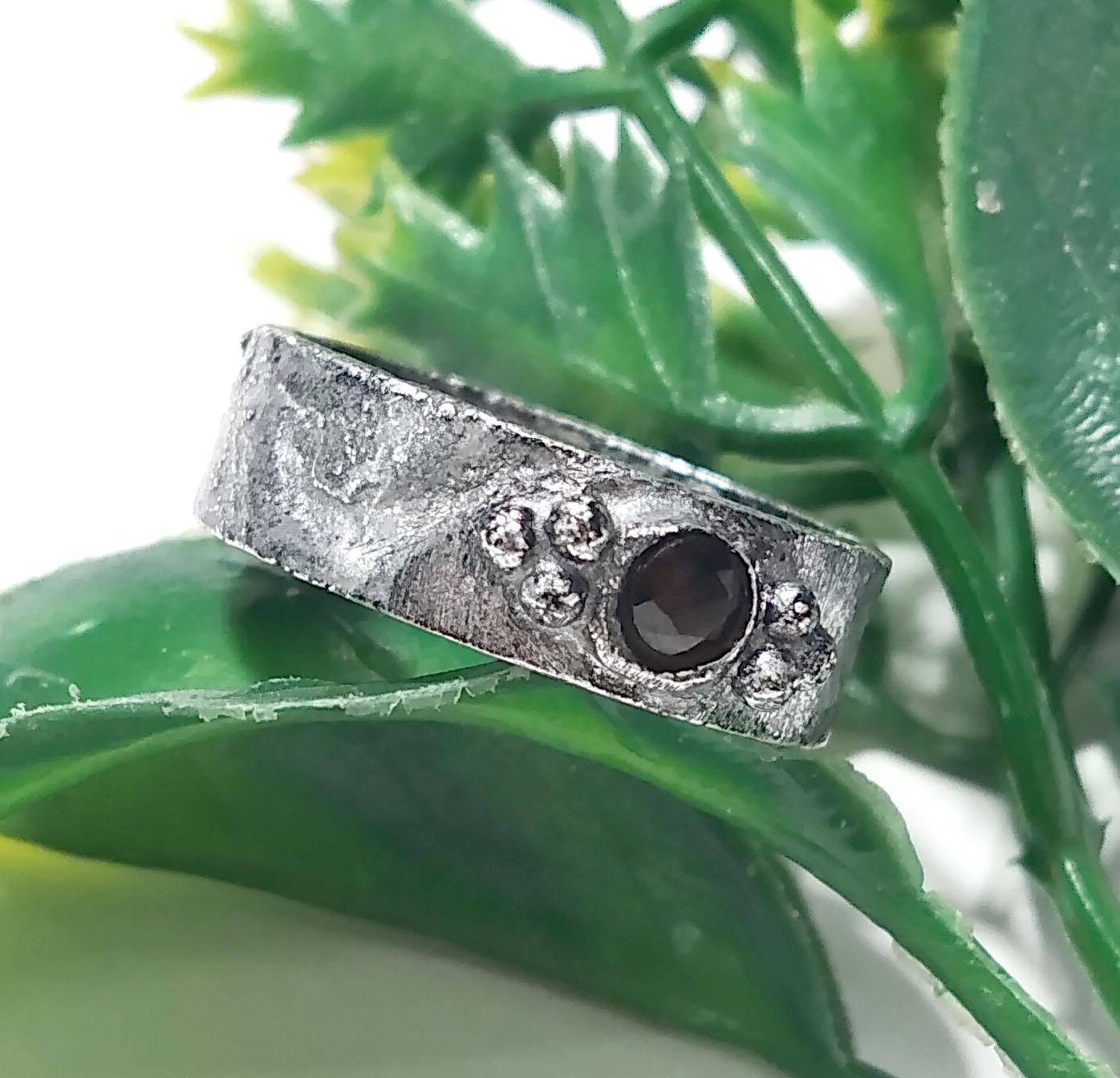 Black Oxidized Silver Ring, Natural Garnet Ring, 925 Starling Silver Ring, Nice Design Good Making Gift Ring, Handmade Ring, For Men & Women