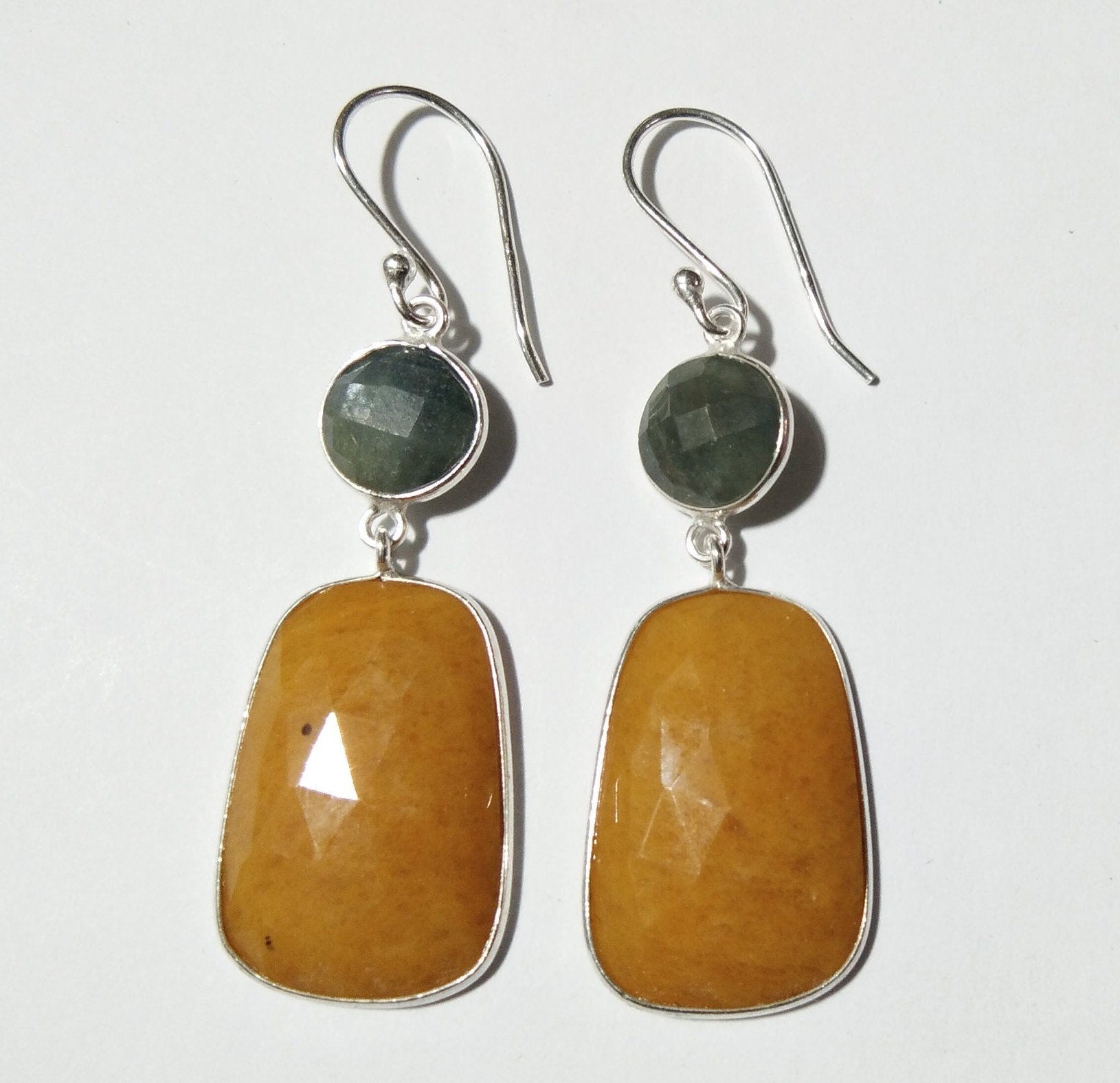 Natural Blue Sapphire, Yellow Jade Earring, Nice Bezel Earring, Beautiful Gemstone Earring, 925 Starling Silver Earring, Handmade Earring.