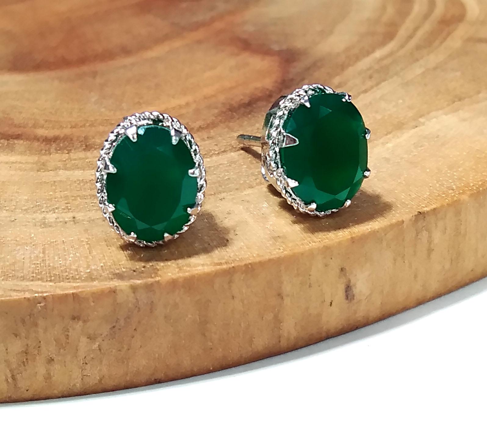 Natural Green Onyx Faceted Stud Earring, 925 Starling Silver Earring Jewelry, Green Onyx Gemstone Oval Shape Stone Size 9x7mm Christmas Gift