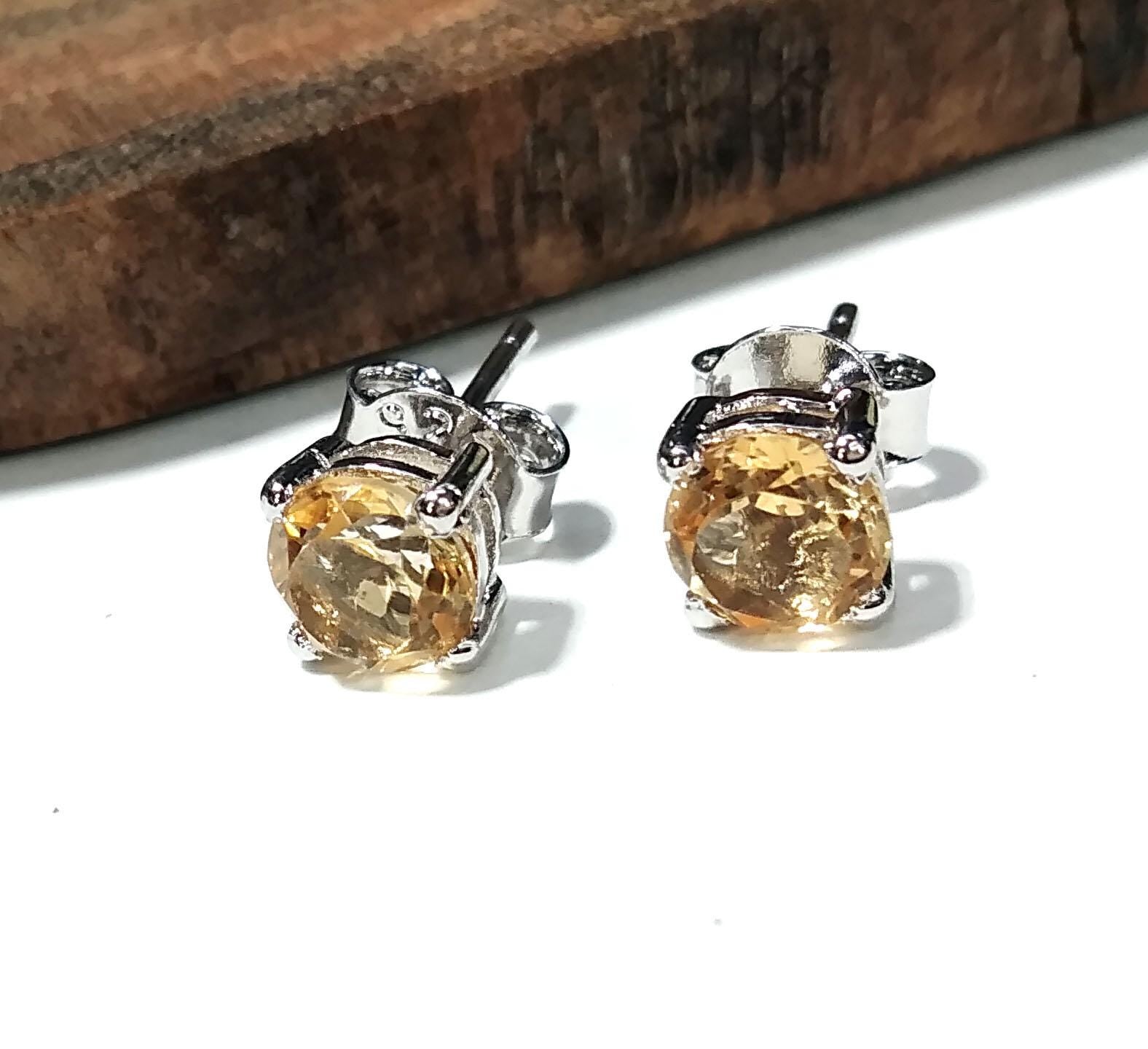Natural Citrine Faceted Stud Earring, 925 Starling Silver Jewelry Earring Amazing Citrine Gemstone Round Shape Stone Size 6x6mm Gift For Her