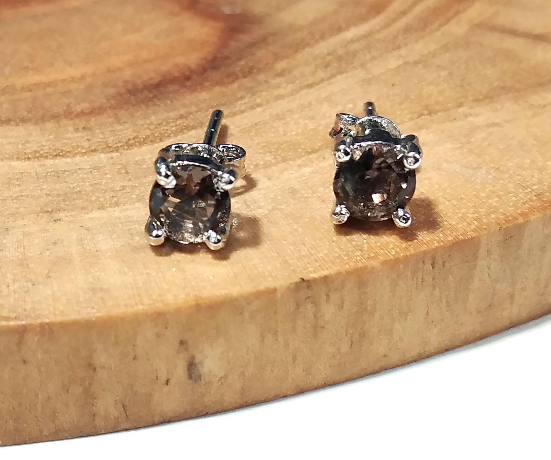 Natural Smoky Quartz Stud Earrings, 925 Starling Silver Earring Jewelry, Smoky Quartz Gemstone Round Shape Stone Size 5x5 mm Gift For women.