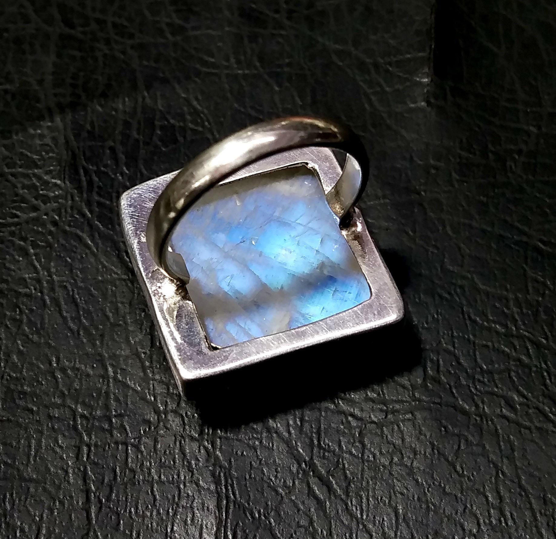 Genuine Rainbow Moonstone Ring, Solid 925 Starling Silver Ring, Very Beautiful Nice Ring, For Girls & Women, Handmade Making Silver Ring.