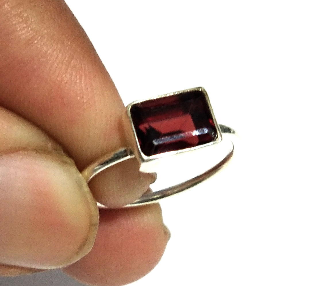 Natural Red Garnet Gemstone Ring, 925 Solid Starling Silver Ring, Jewelry Stone Size 8x6 mm Top Color Red Garnet Ring Gemstone For Gift Ring
