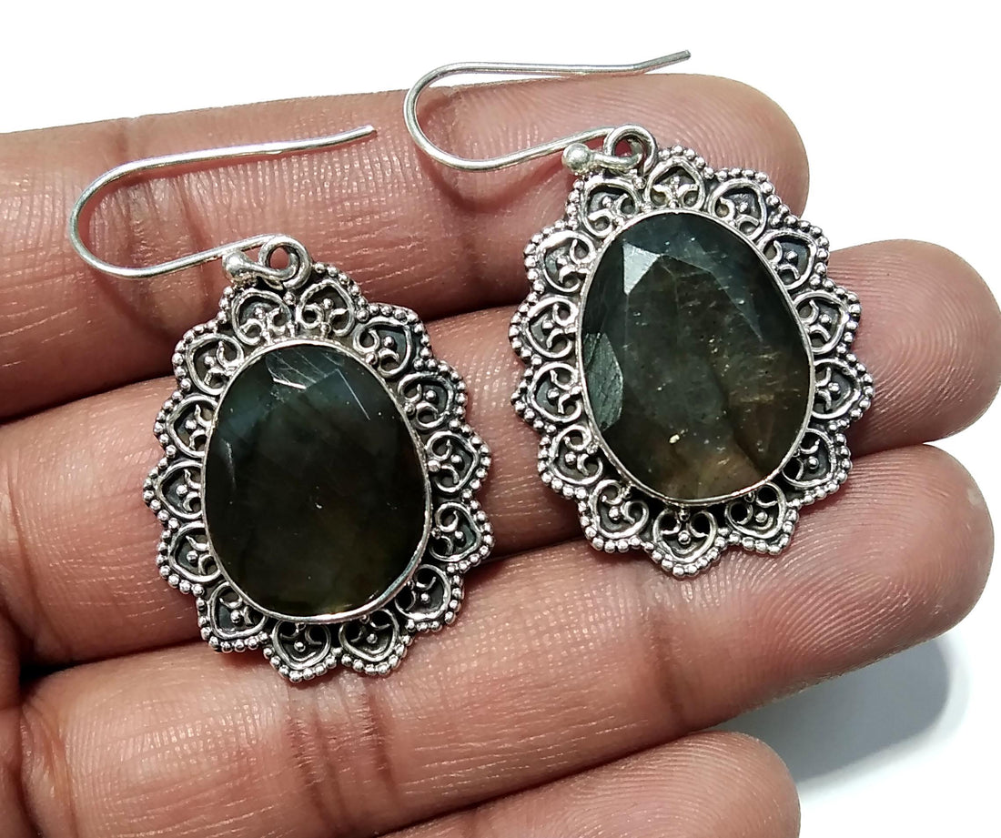 Natural Gemstone Labradorite Earring, 925 Solid Sterling Silver Earring, Good Quality Gemstone Labradorite Faceted Earring, For Girls/Women.