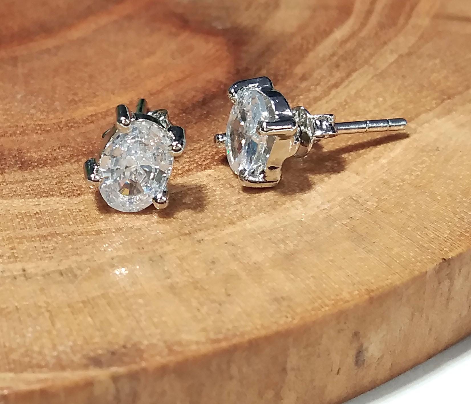 Beautiful White Zircon Faceted Stud Earrings, 925 Starling Silver Earring, Natural Zircon Gemstone Oval Shape Stone Size 7x6mm Gift For Her