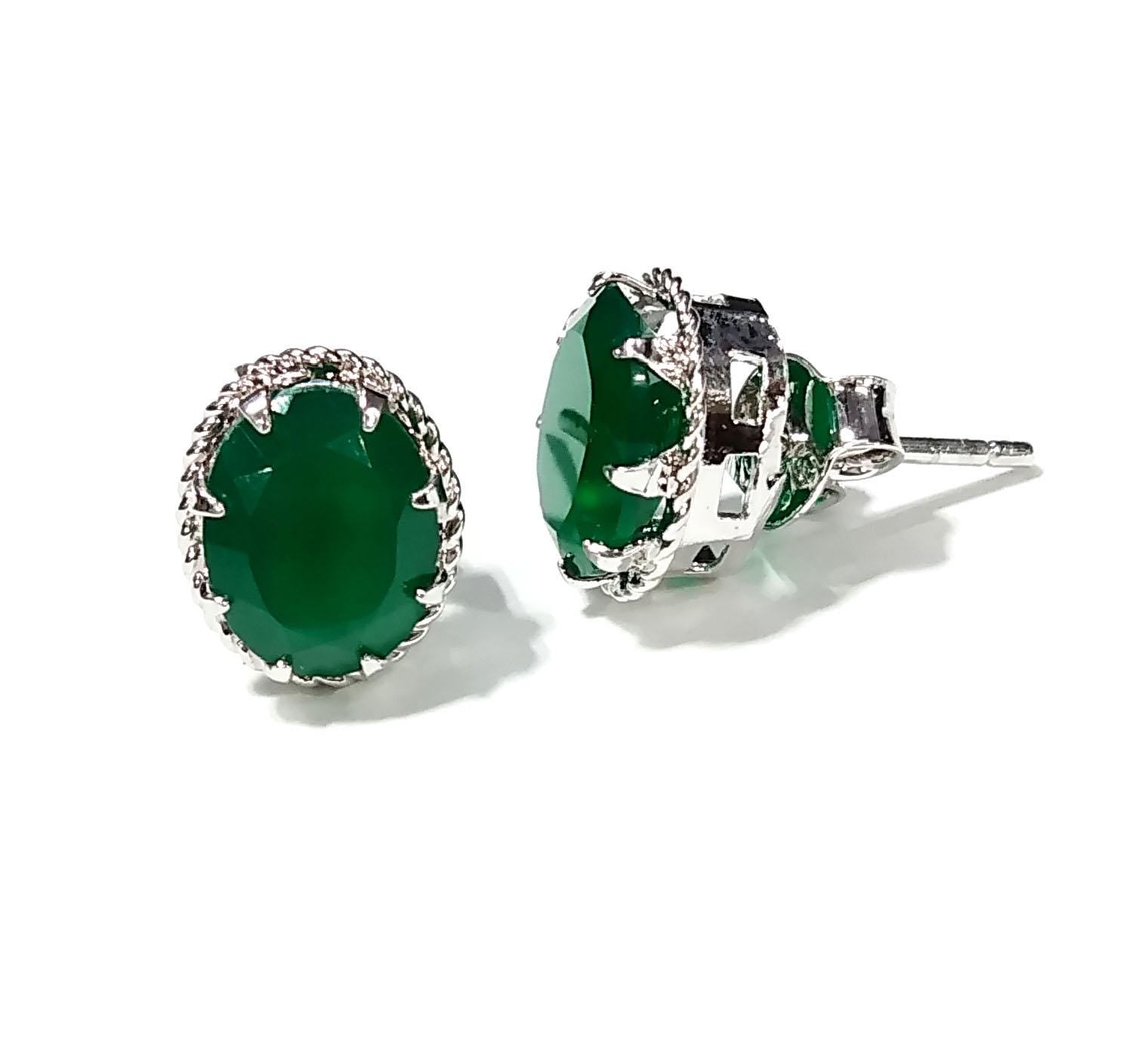 Natural Green Onyx Faceted Stud Earring, 925 Starling Silver Earring Jewelry, Green Onyx Gemstone Oval Shape Stone Size 9x7mm Christmas Gift