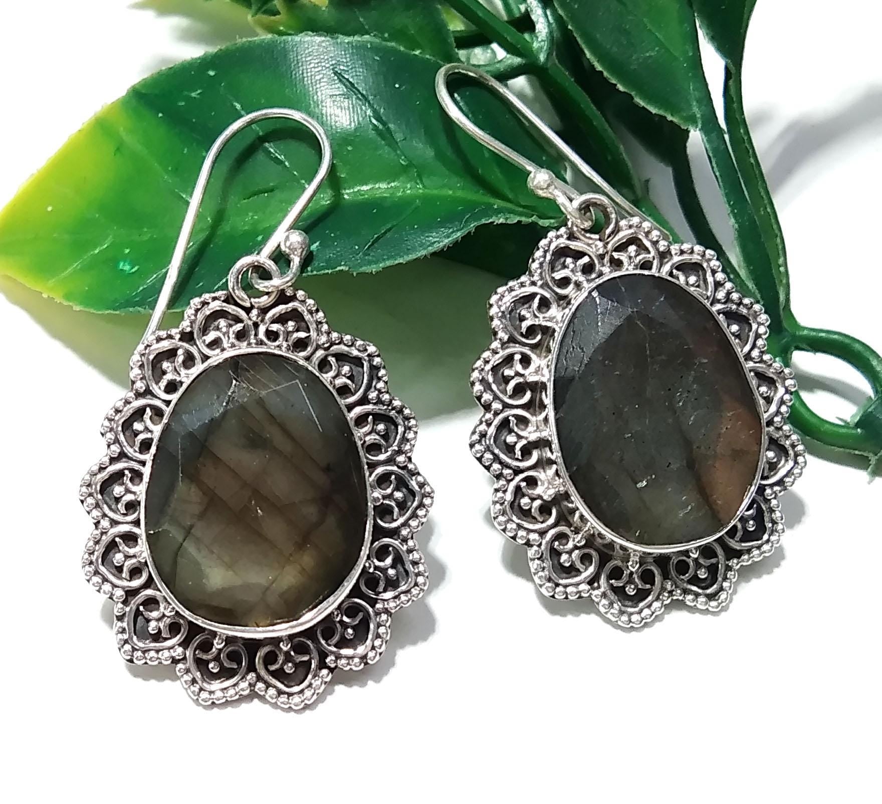 Natural Gemstone Labradorite Earring, 925 Solid Sterling Silver Earring, Good Quality Gemstone Labradorite Faceted Earring, For Girls/Women.