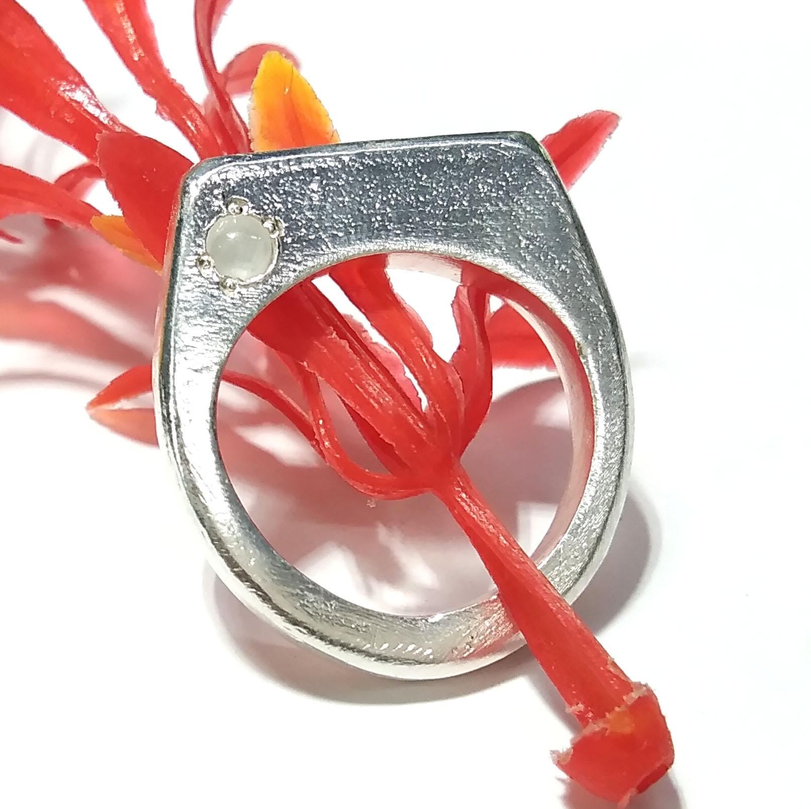 Solid 925 Starling Silver Ring, Natural Rainbow Moonstone Silver Ring, Nice Design Good Making Gift Ring, Handmade Ring, For Men & Women.