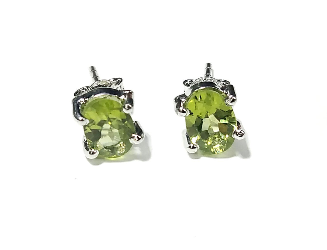 Natural Peridot Gemstone Stud Earrings, 925 Starling Silver Jewelry Earring, Peridot Gemstone Oval Shape Stone Size 7x5mm Gift For Her