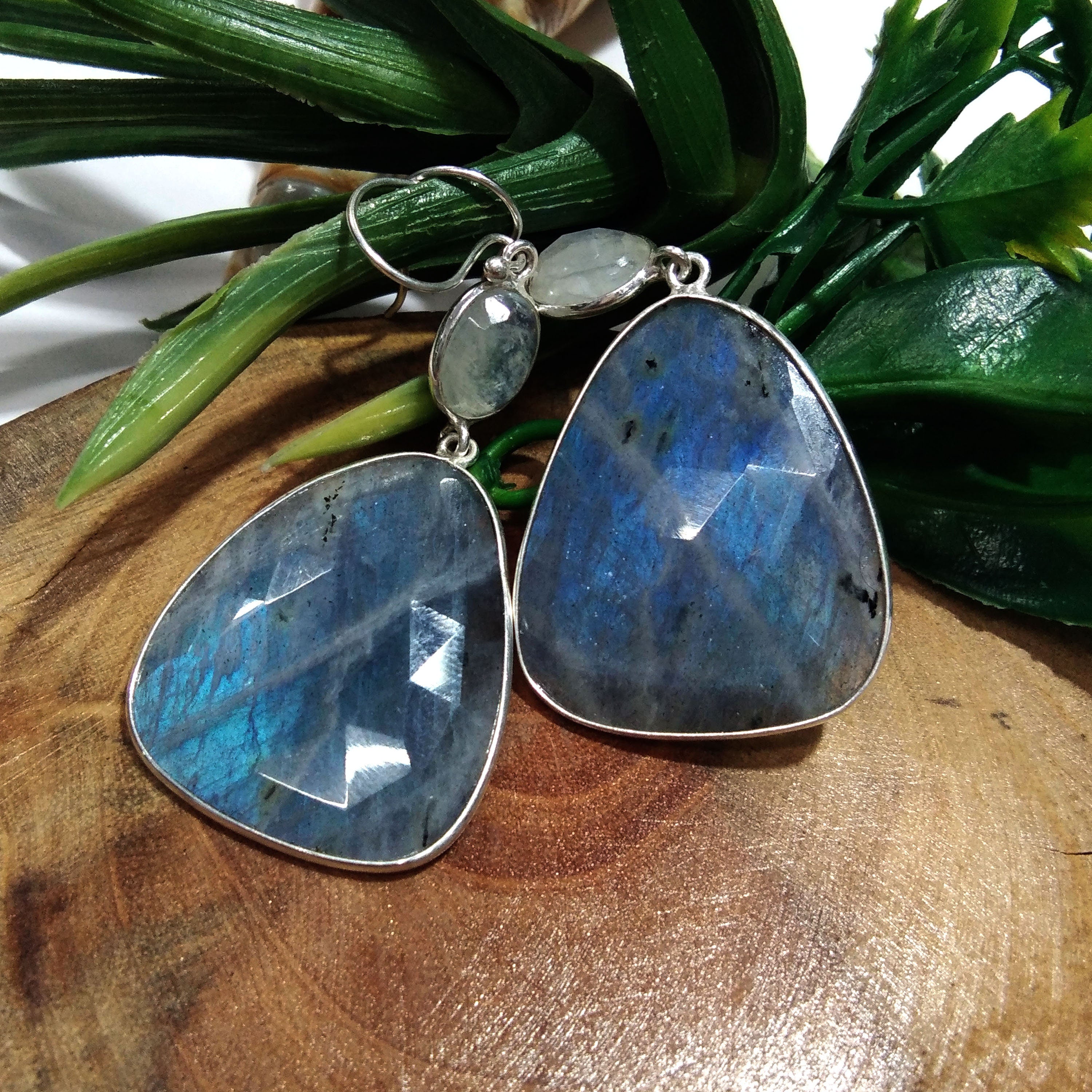 Natural Labradorite Blue Fire Gemstone Earring, 925 Solid Starling Silver Earring, Labradorite Stone Size 32x26 mm Handmade Jewelry Earring