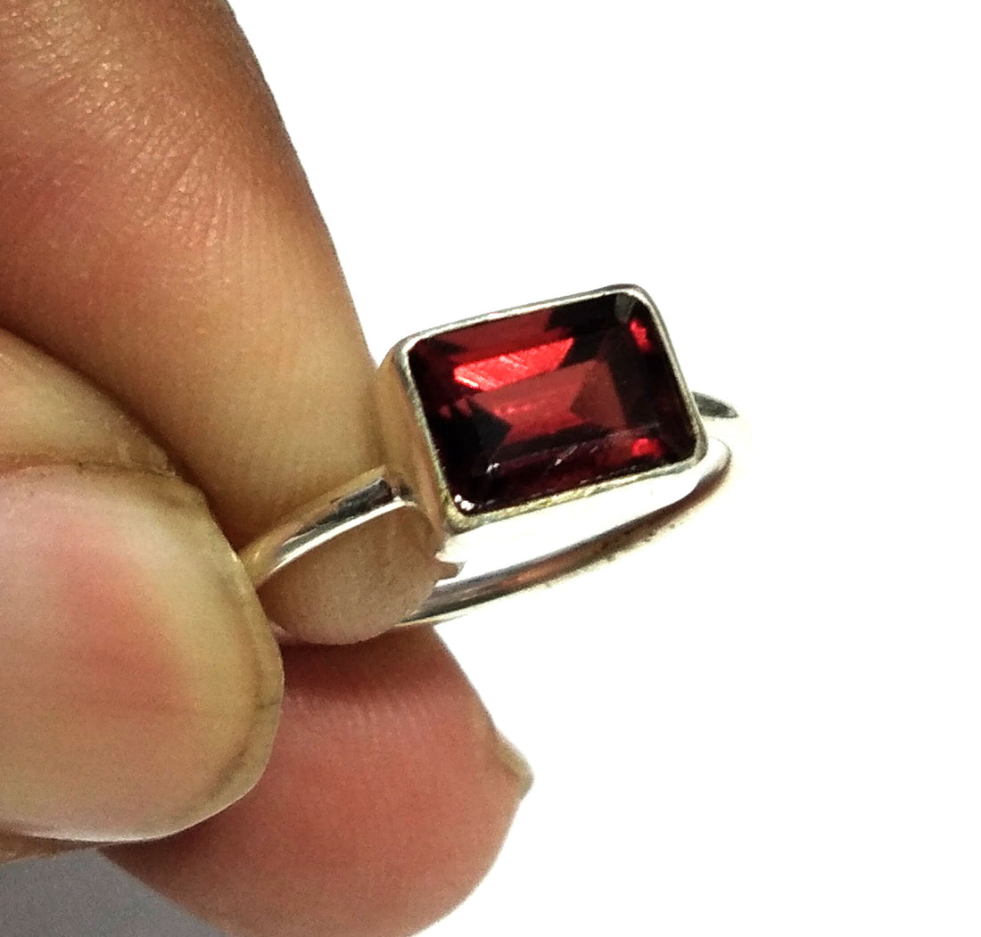 Natural Red Garnet Gemstone Ring, 925 Solid Starling Silver Ring, Jewelry Stone Size 8x6 mm Top Color Red Garnet Ring Gemstone For Gift Ring