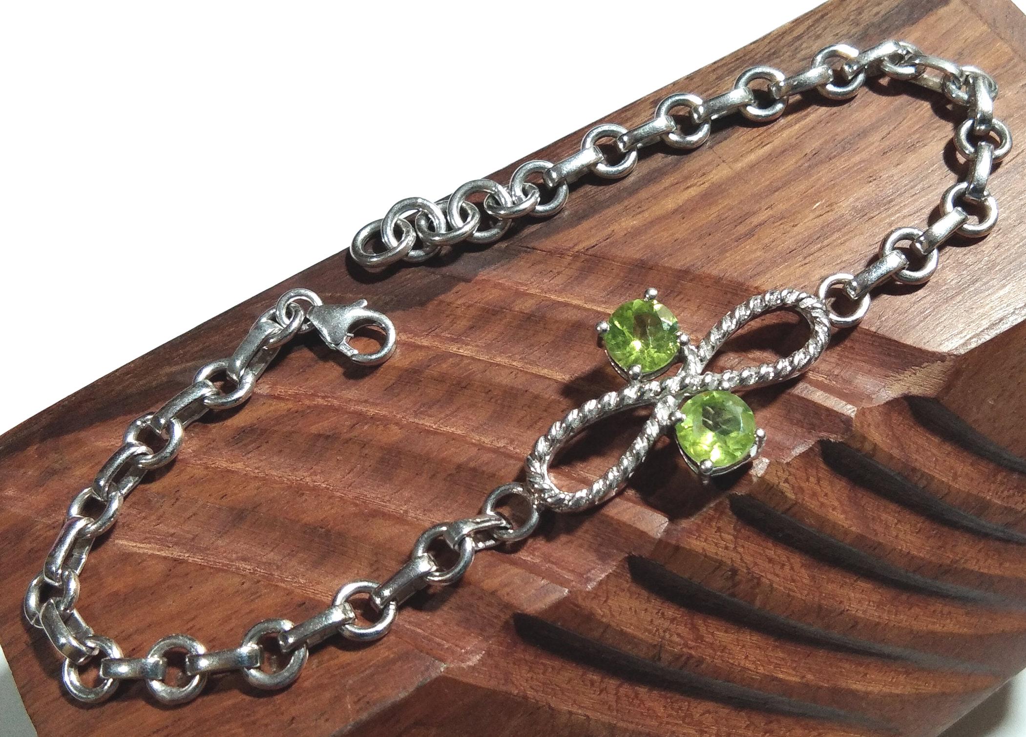 Natural Peridot Bracelet, Handmade Bracelet for Women, 925 Sterling Silver Jewelry, Peridot Handcuff Bracelet, Wedding Glam Hand Jewelry.