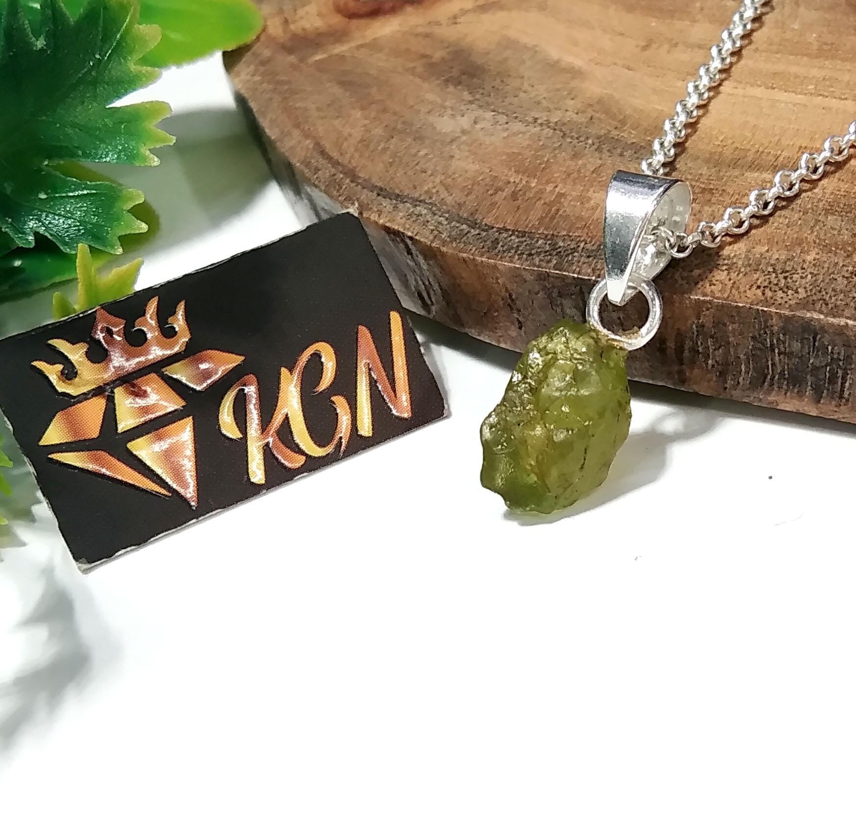 Natural Peridot Rough Gemstone Pendant Chain Necklace, 925 Silver Pendant Necklace, Handmade Pendant, Girls & Women Pendant, Wedding Gift