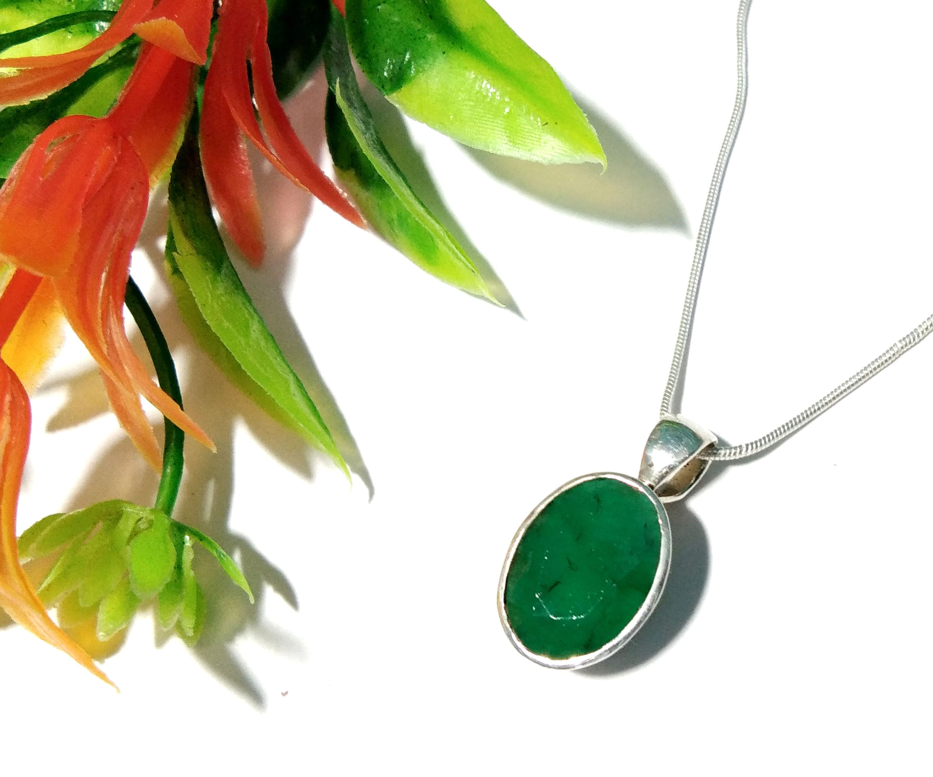 Amazing Natural Emerald Faceted Stone Pendant Chain Necklace, A+++ Emerald Gemstone 925 Solid Sterling Silver Pendant for Gift Chain Jewelry