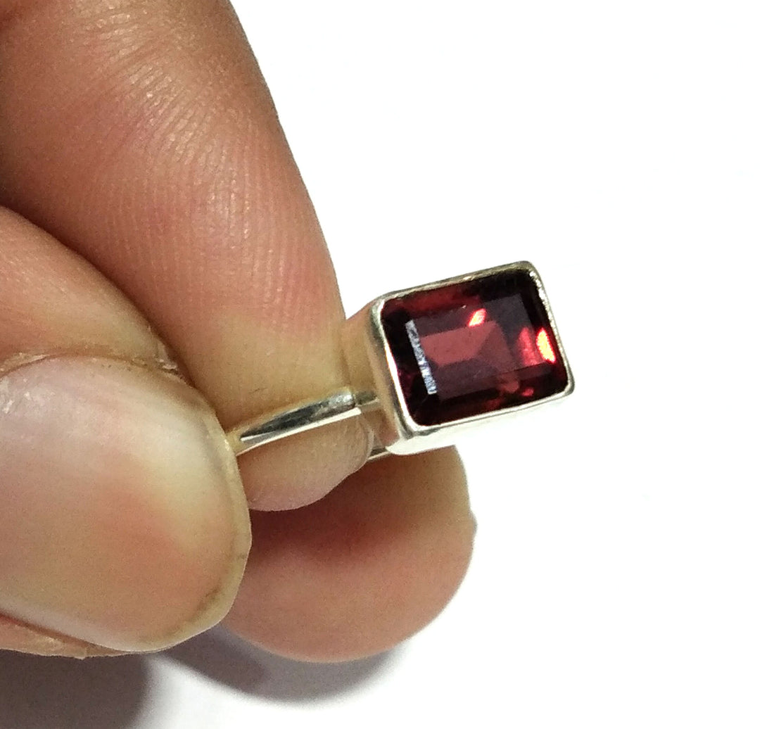 Natural Red Garnet Gemstone Ring, 925 Solid Starling Silver Ring, Jewelry Stone Size 8x6 mm Top Color Red Garnet Ring Gemstone For Gift Ring