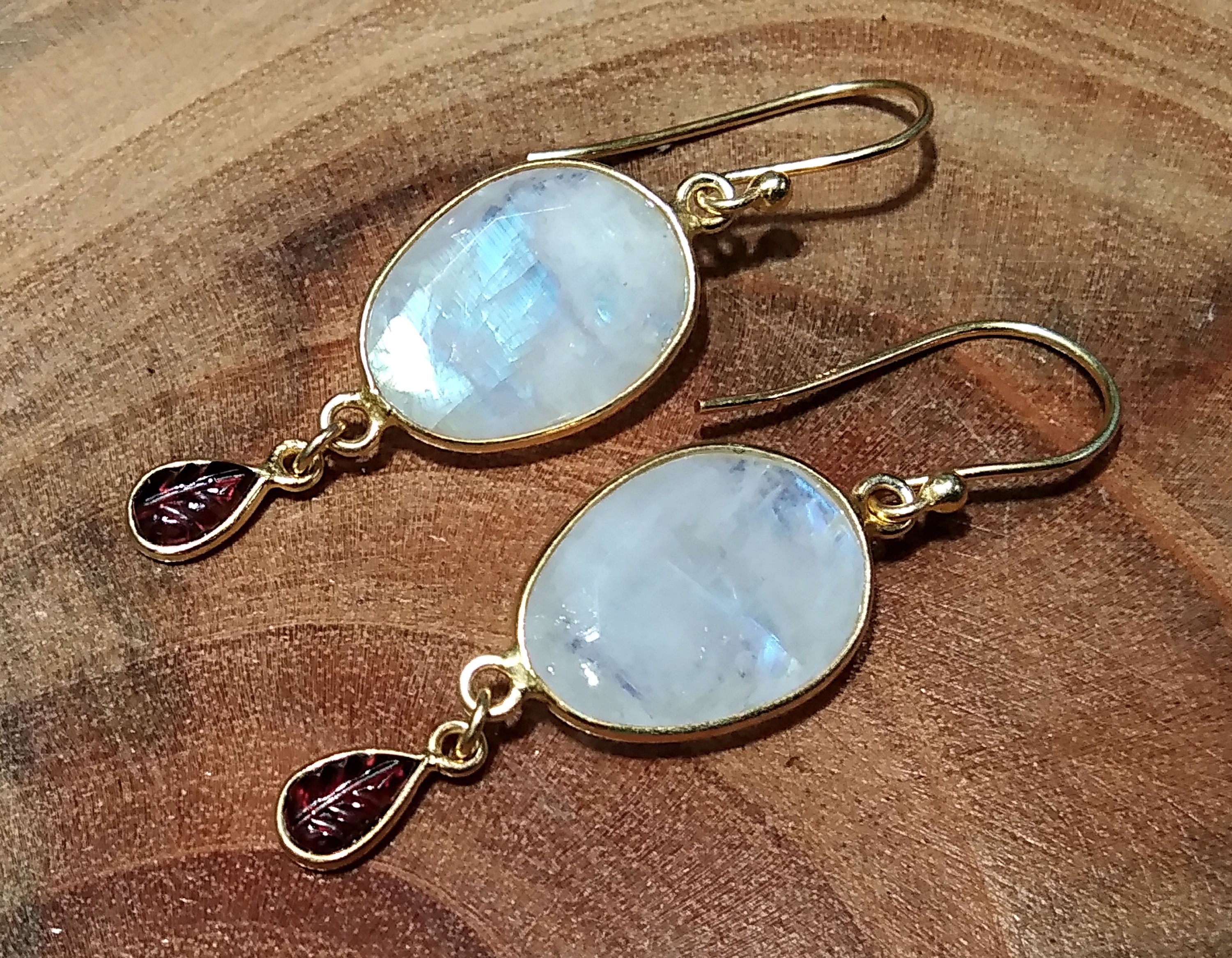 Natural Rainbow Moonstone & Garnet Carving Earring, 925 Starling Silver With Gold Plated Earring, Stone Size 15x12 mm Gift Birthday Earring