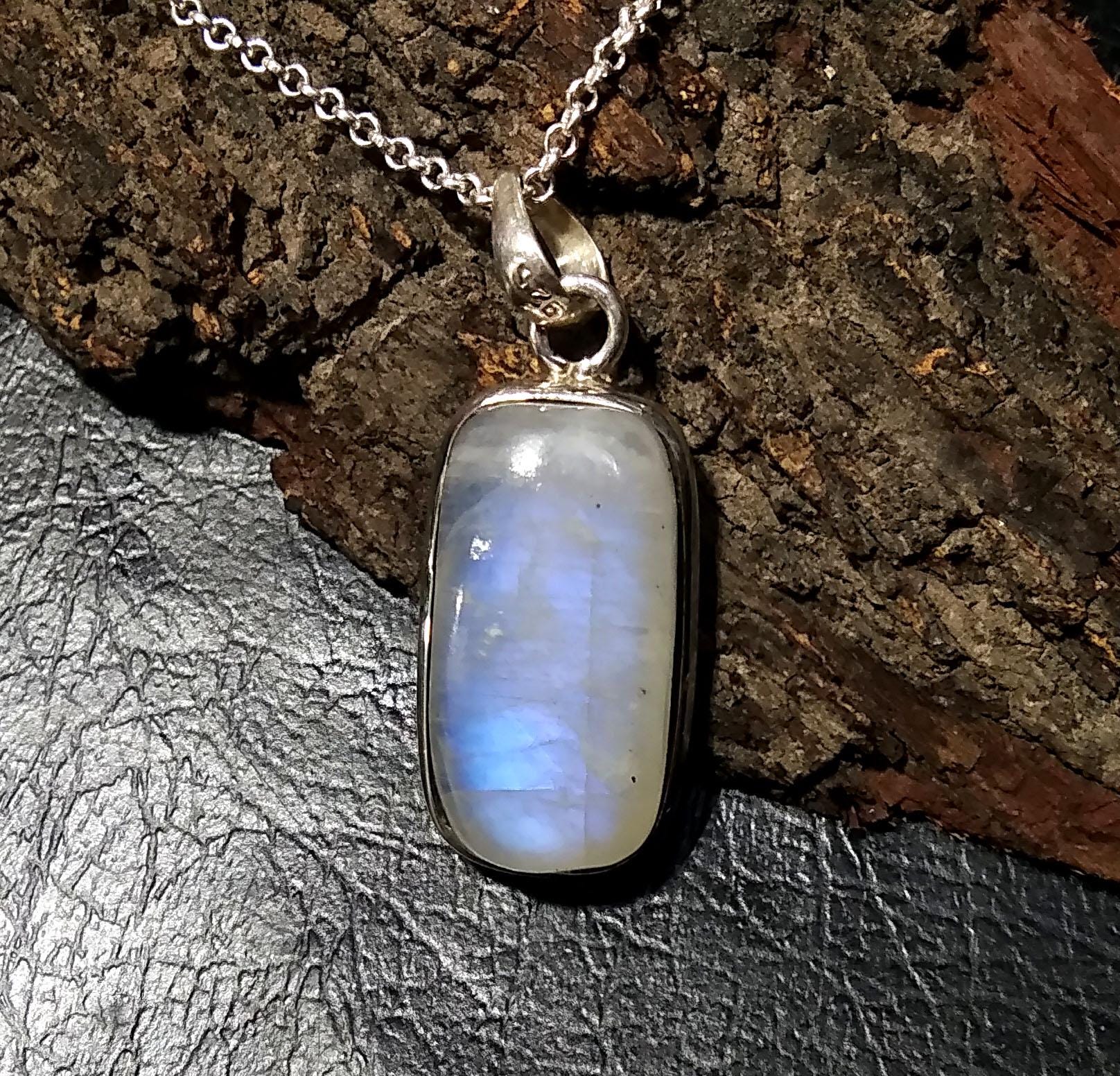 Natural Rainbow Moonstone Pendant, 925 Starling Silver Pendant Chain Necklace, Handmade Jewelry Stone Size 20x13 mm Gift Wedding Pendant