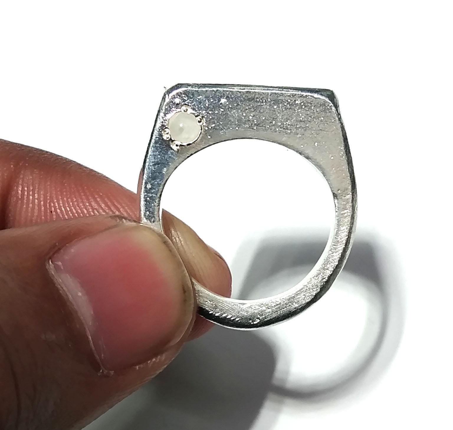 Solid 925 Starling Silver Ring, Natural Rainbow Moonstone Silver Ring, Nice Design Good Making Gift Ring, Handmade Ring, For Men & Women.