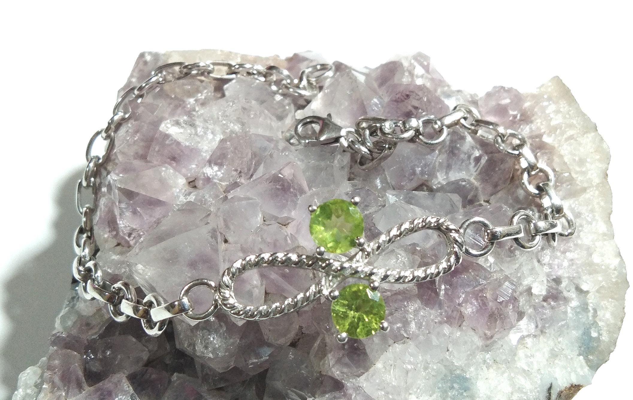 Natural Peridot Bracelet, Handmade Bracelet for Women, 925 Sterling Silver Jewelry, Peridot Handcuff Bracelet, Wedding Glam Hand Jewelry.