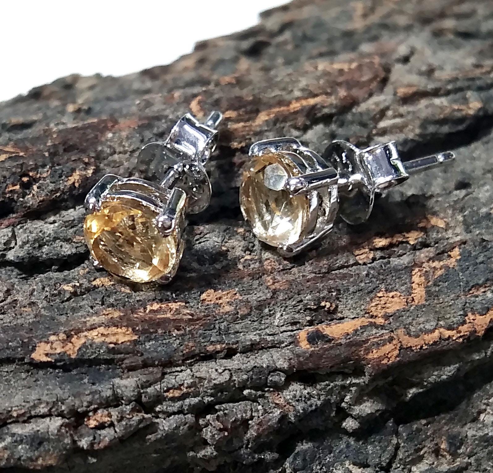 Natural Citrine Faceted Stud Earring, 925 Starling Silver Jewelry Earring Amazing Citrine Gemstone Round Shape Stone Size 6x6mm Gift For Her