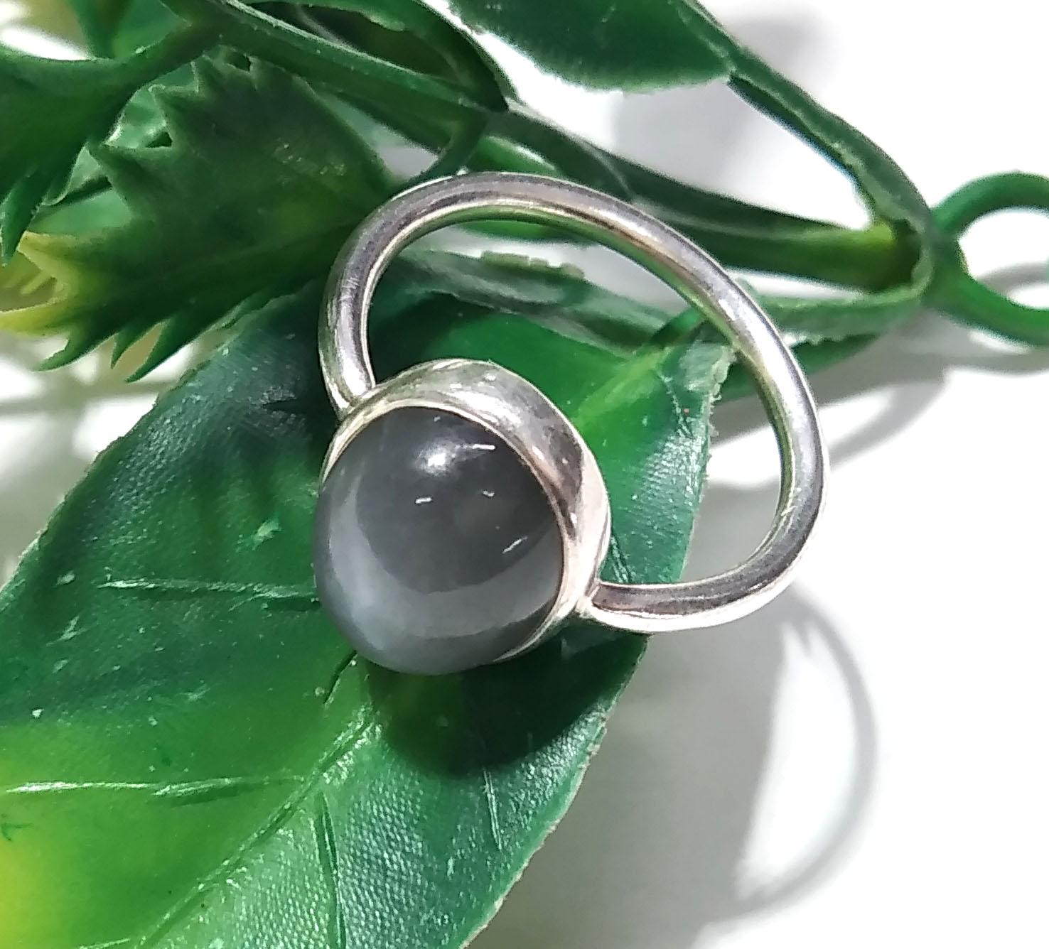 Rainbow Moonstone Ring, Solid 925 Sterling Silver Ring, Natural Gemstone Moonstone Ring, Silver Ring, Handmade Ring, Gift For Girls & Women.
