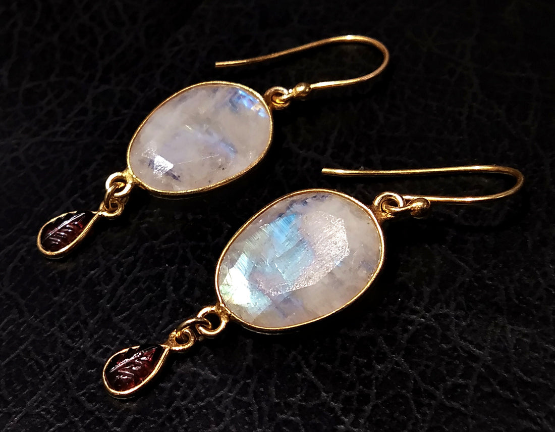 Natural Rainbow Moonstone & Garnet Carving Earring, 925 Starling Silver With Gold Plated Earring, Stone Size 15x12 mm Gift Birthday Earring