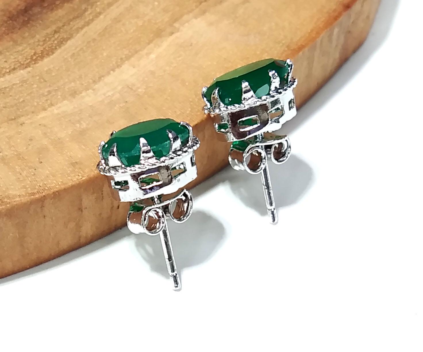 Natural Green Onyx Faceted Stud Earring, 925 Starling Silver Earring Jewelry, Green Onyx Gemstone Oval Shape Stone Size 9x7mm Christmas Gift