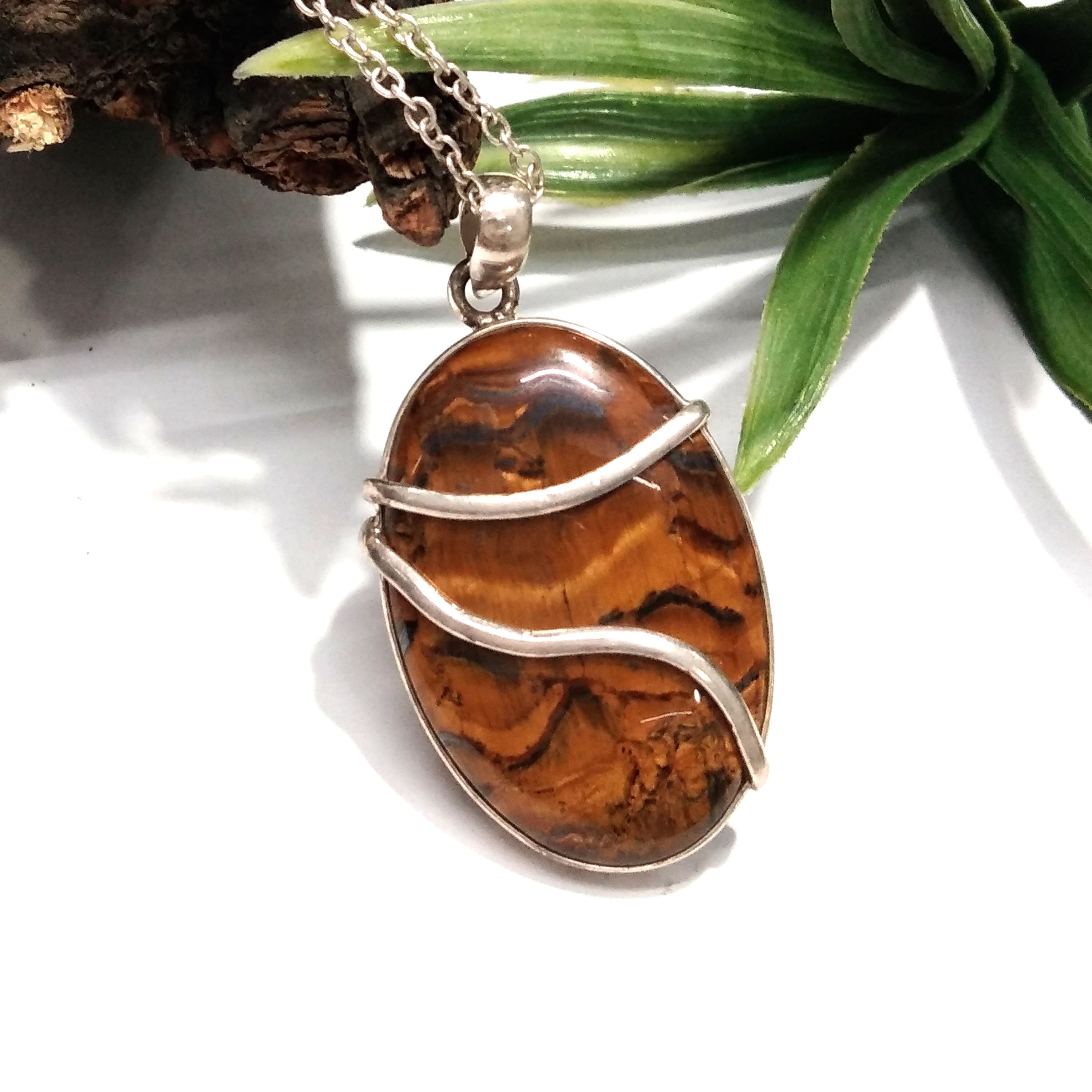 Natural Yellow Tiger Eye Gemstone Pendant Chain Necklace, 925 Starling Silver Pendant Necklace Handmade Stone Size 33x23mm Gift Boho Pendant