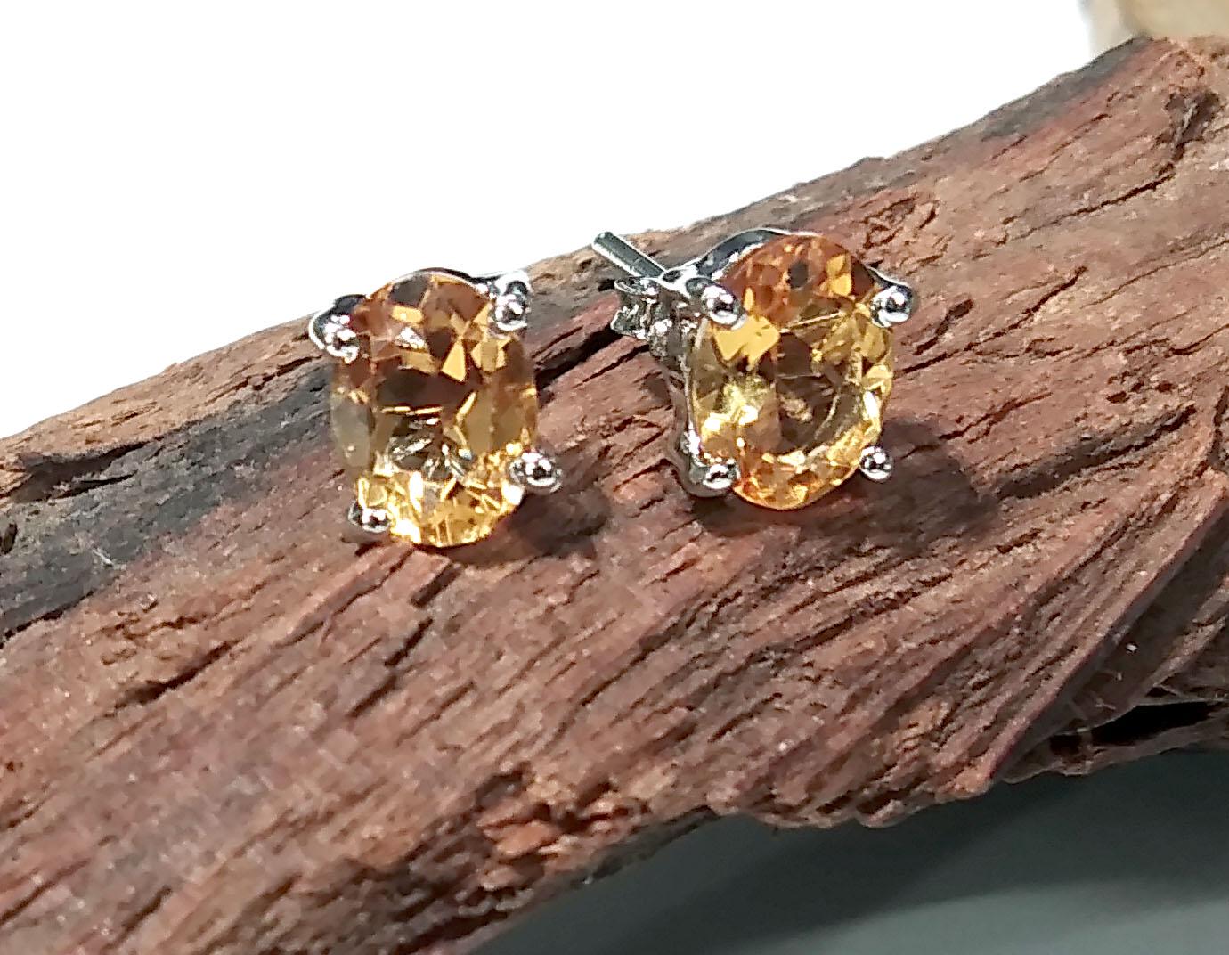 Natural Citrine Faceted Stud Earring, 925 Starling Silver Jewelry Earring, Amazing Citrine Gemstone Oval Shape Stone Size 8x6mm Gift For Her