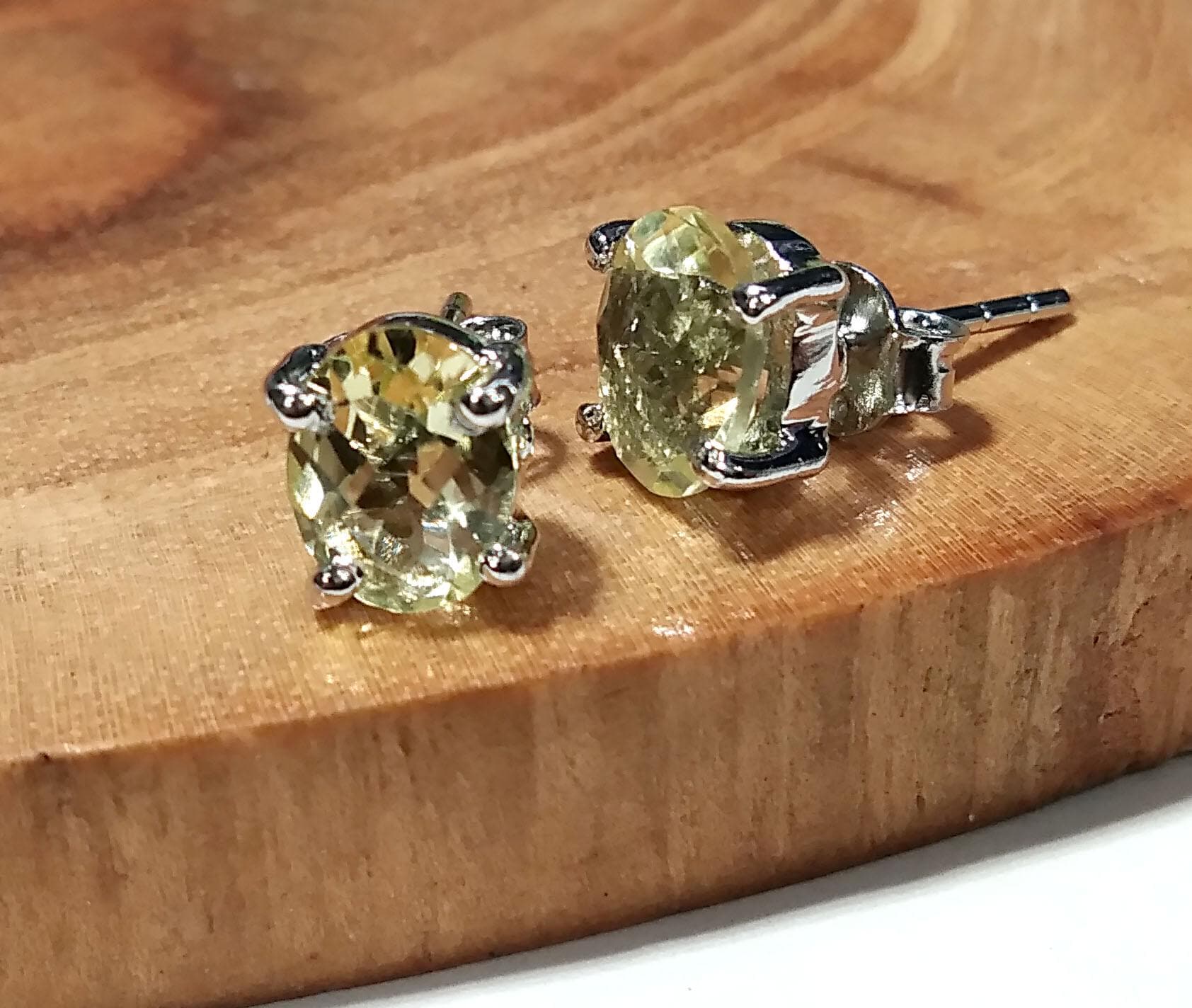 Lemon Quartz Silver Stud Earrings, 925 Starling Silver Stud Earring, Natural Lemon Quartz  Stud Earrings, Screw Back/Push Back Earrings Gift