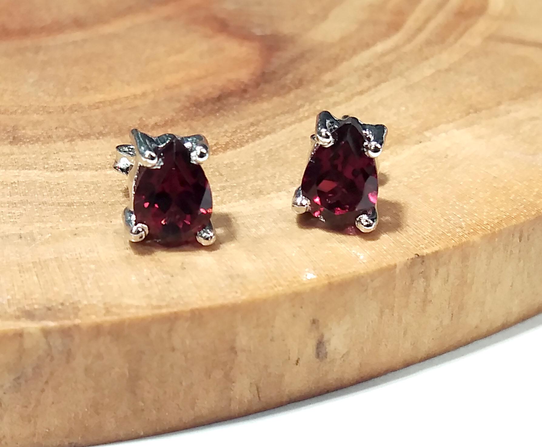 Natural Red Garnet Stud Earrings, 925 Starling Silver Earring Jewelry, Red Garnet Gemstone Pear Shape Stone Size 7x5mm Gift For Her